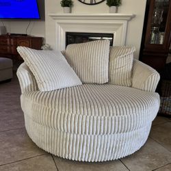 Lindyn Oversized Swivel Accent Chair