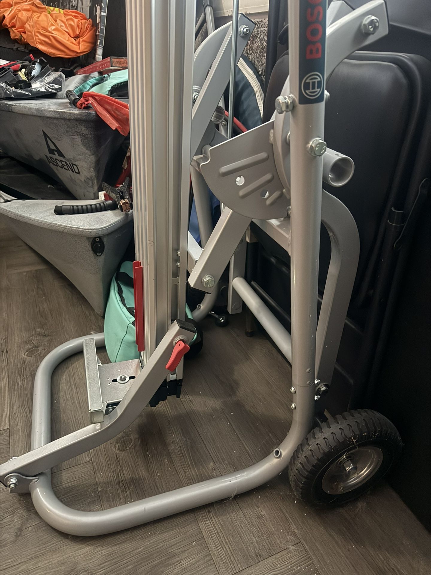 Construction Equipment Stand (Bosch)