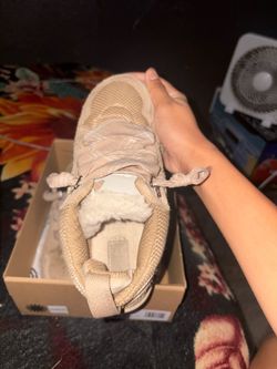 Uggs size 4 women