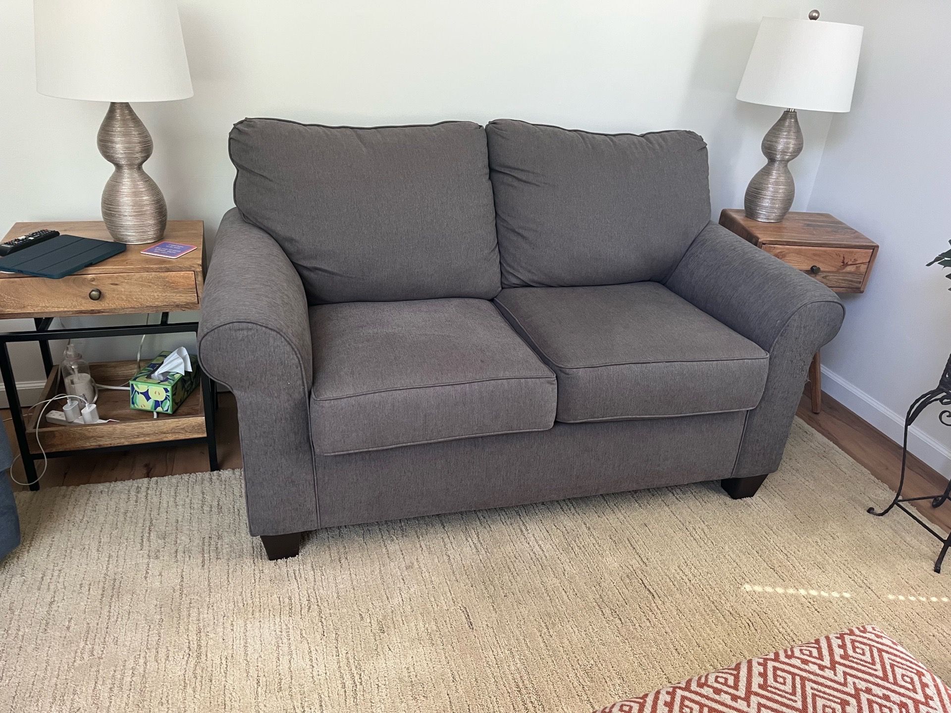 Love seat