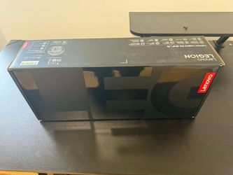 Lenovo Legion Go 2 8.8" 144Hz OLED AMD Ryzen Z2 Extreme 32GB 2TB SEALED