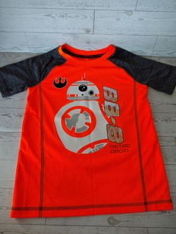 Boys Star Wars shirt ( Size L 7)
