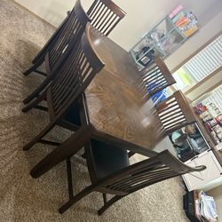 Dining table 6 seats