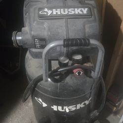 HUSKY AIR COMPRESSOR (20 GALLONS)