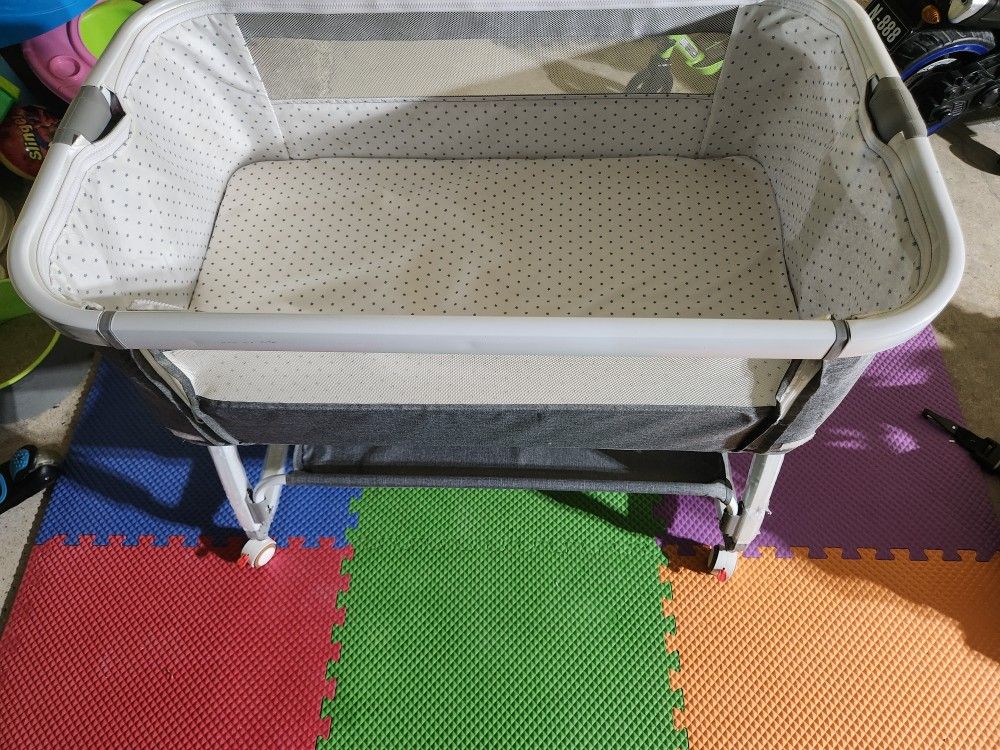 Bassinet 