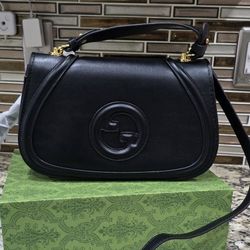 purses (hand bags)