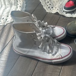 Women Converse