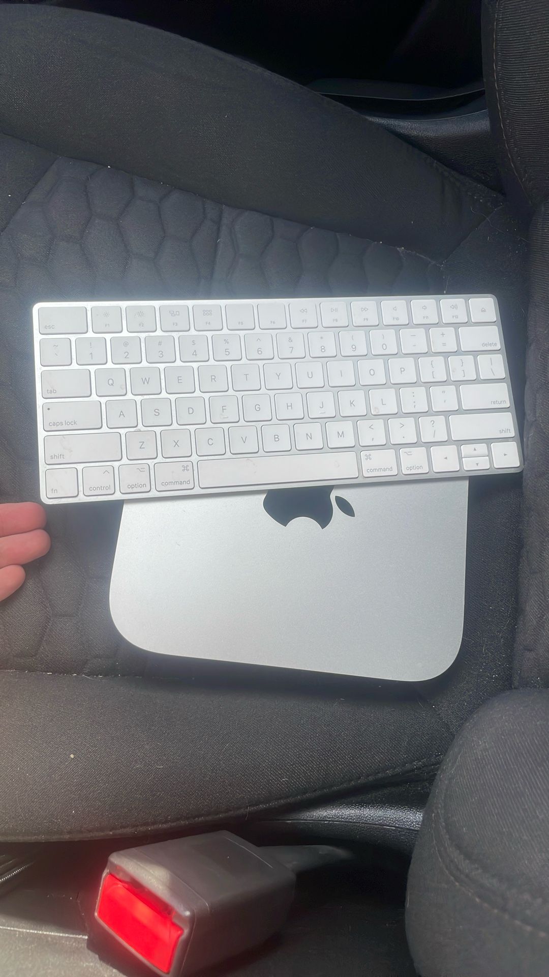 Mac Mini w/Keyboard