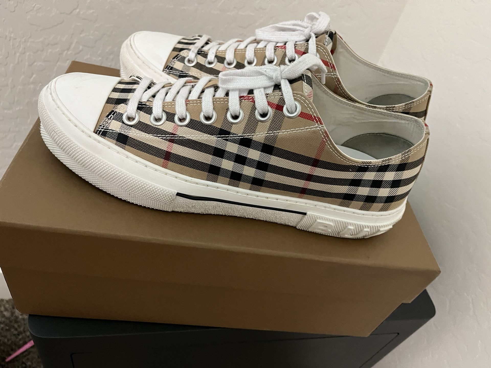 Burberry Shoes