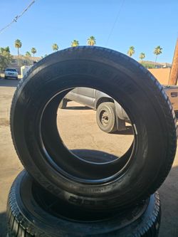 SED, SIZE 285,60,18 MARCA BRIDGESTONE