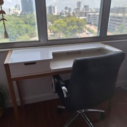 Desk+ Chair 