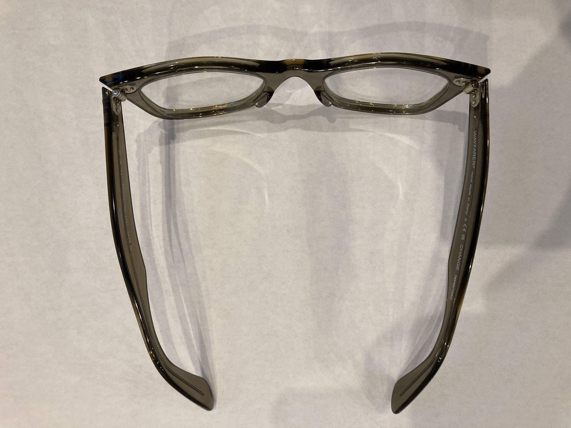 Rayban WAYFARE /Clear Frame/Transitioning Lens