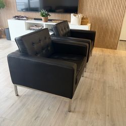 Black Arm Chairs – Set of 2