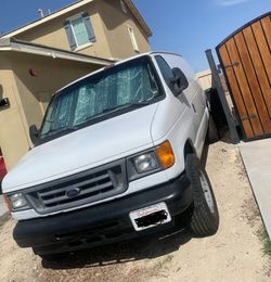 2007 Ford E-350