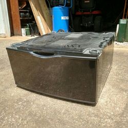 Samsung Pedestal Like New