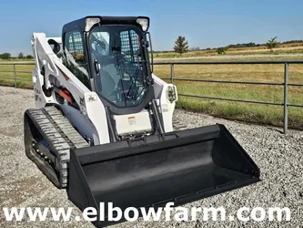 Very Clean2022 Bobcat T740 Track Skid Steer