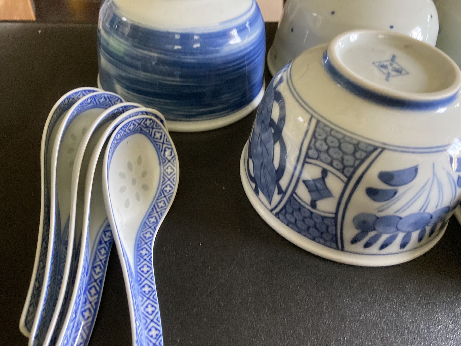 🥢🥡Set Of 5 Vintage Asian Porcelain Soup Bowls & Spoons & Rests