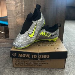 Jr Zoom Vapor Soccer Cleats 