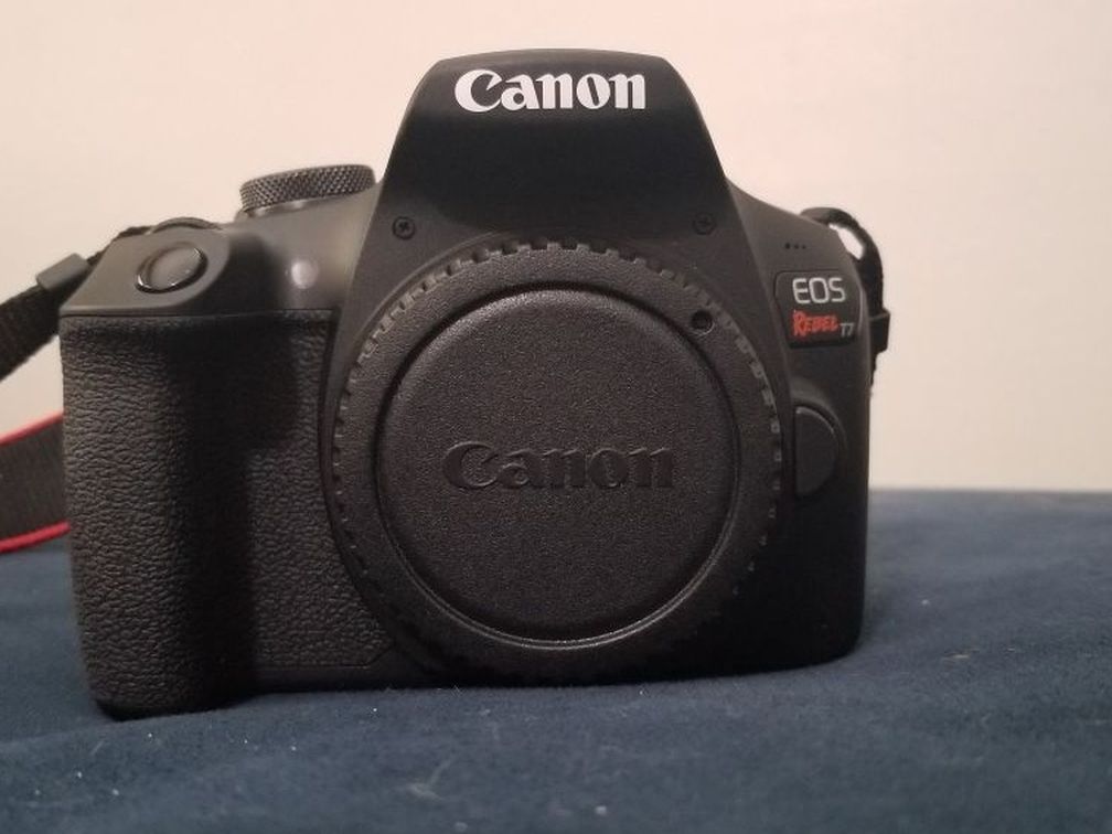 Canon T7 Rebel bundle + Telephoto Lens