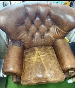 RH Recliner Churchill
