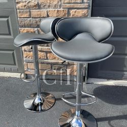 New 2 Gray Bar Stools 