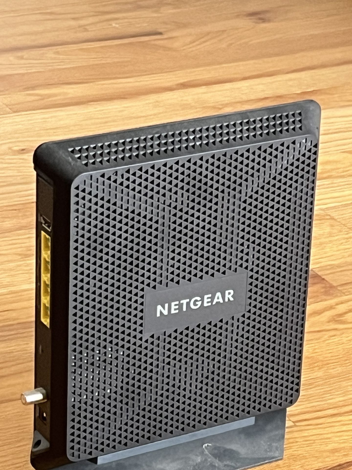 NETGEAR Nighthawk Modem Router Combo