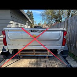 2022 Chevy Silverado 3500 multi flex tailgate