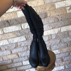 Black Boots Size 7