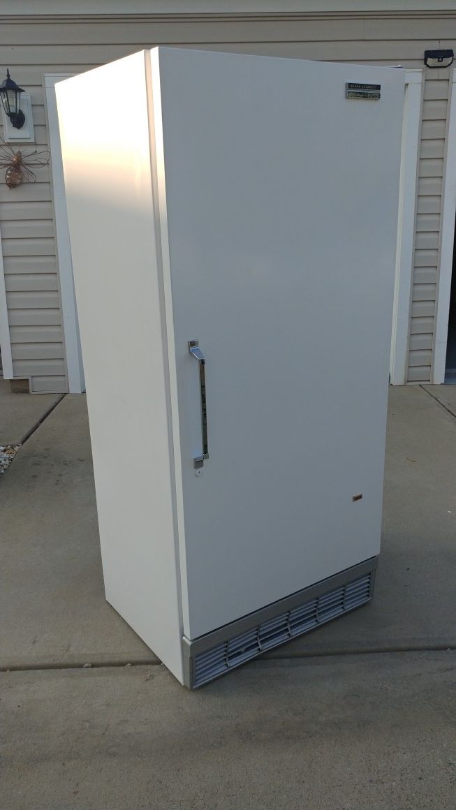 SEARS coldspot 17 freezer