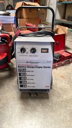 Schumacher Elite battery charger/Engine Starter