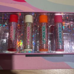 lip smacker christmas holiday chapsticks