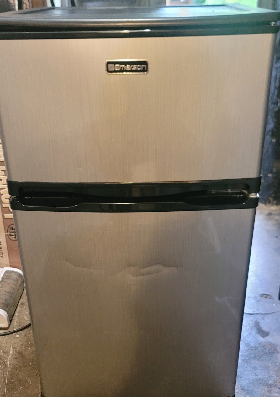 Mini Refrigerator