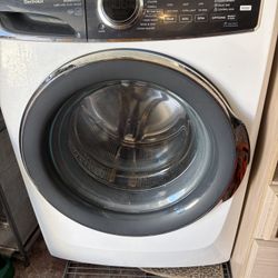 Electrolux Front-Load Washer -$250 (Firm) Model: ELFW7637 Series