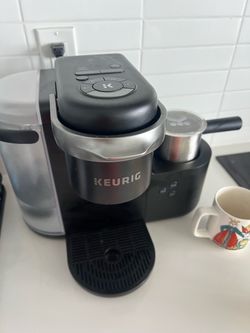 Keurig K-Café Single Serve Coffee Maker with Capsule Stand