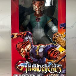 Mezco Mega Scale Tygra 