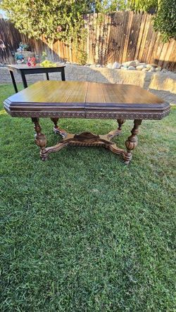 Solid wood table 6-8 place