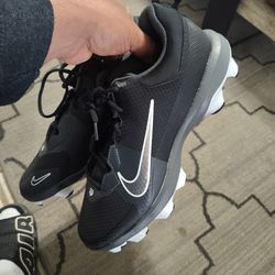 Trout Baseball Cleats