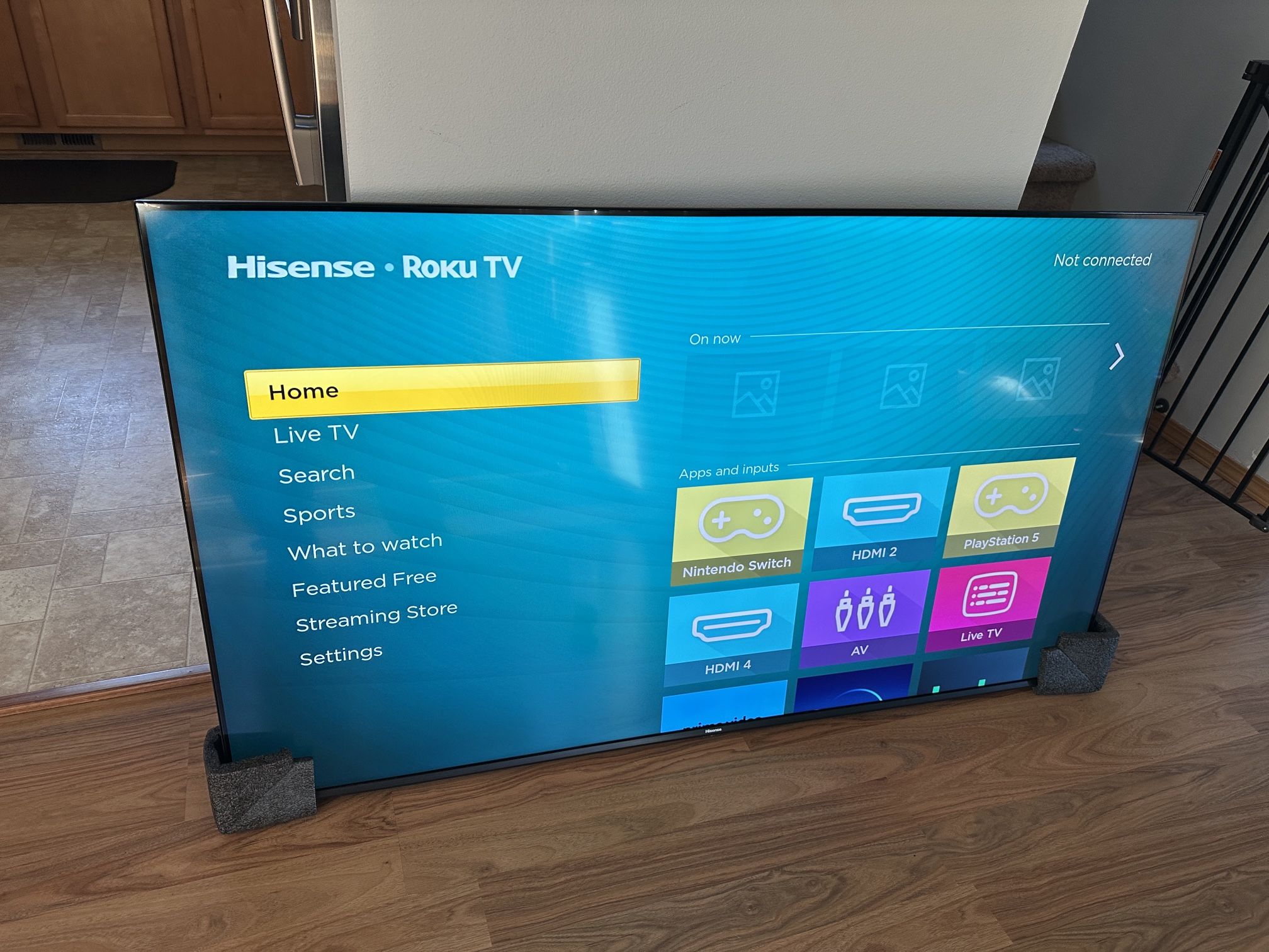 65" Hisense tv