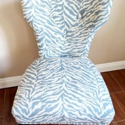 Accent Chair 