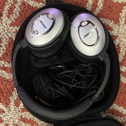 Bose Over Ear Quiet Comfort 15 Noise Canceling Headphones