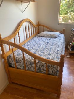 Twin Daybed