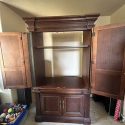 Entertainment Center/armoire