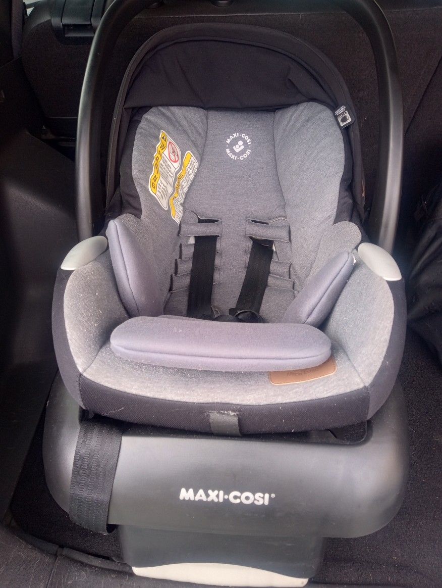 Maxi Cosi Carseat $50