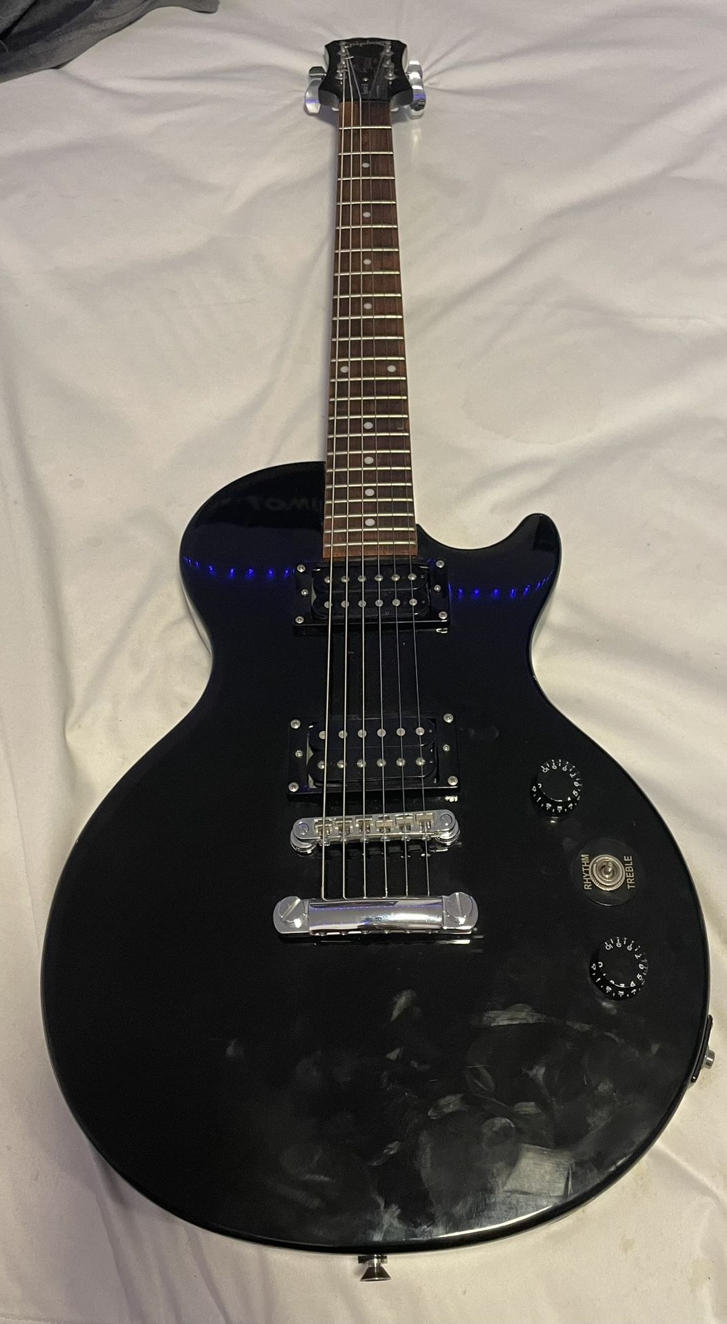 Epiphone guitar special II