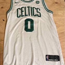 Mens Celtics Jersey Size Lrg 