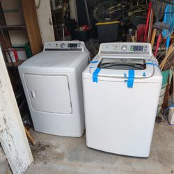 MIDEA WASHER And DRYER 