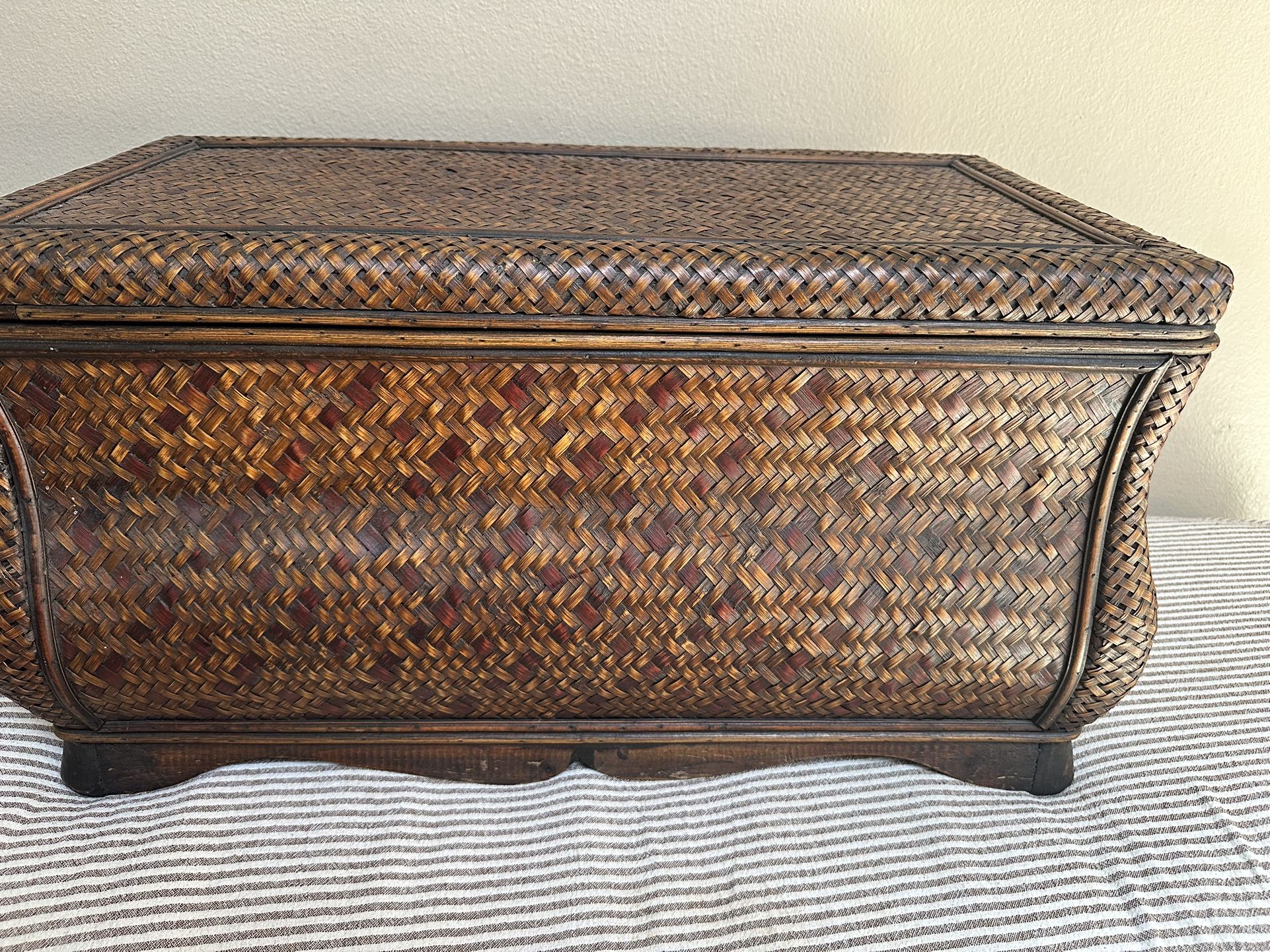 Rattan / Wicker Solid Wood Frame Chest - Large