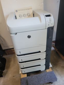 HP LaserJet Enterprise 600 Printer M601 - With 3 Extra Trays & Toner Cartridge HP 90A CE390A, Tested Good!