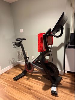 Peloton Bike