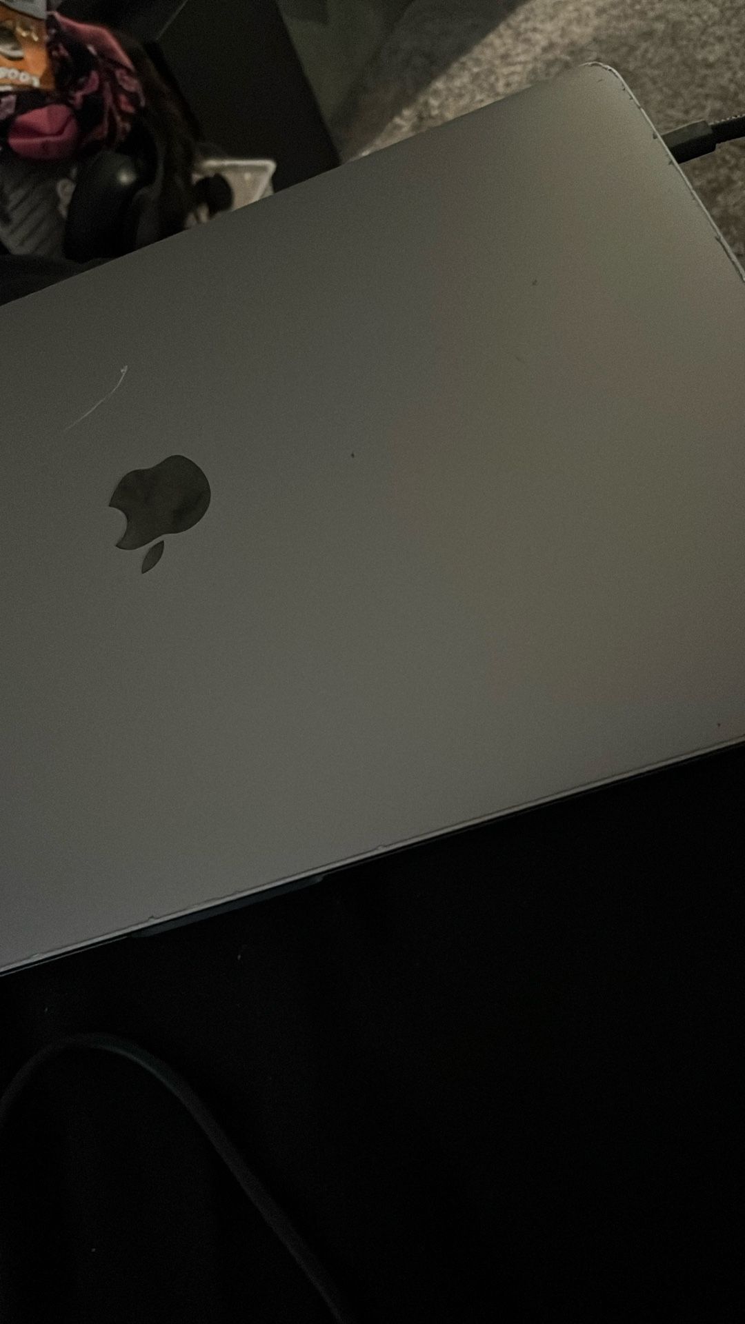 Apple MacBook
